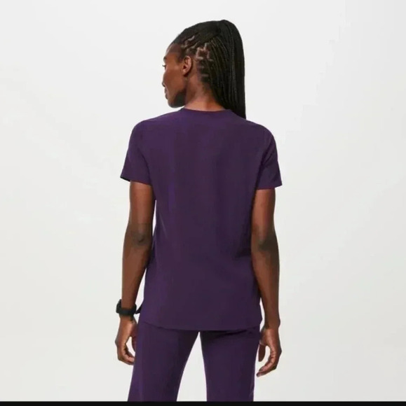 Figs Casma Three-Pocket Scrub Top - Picture 2 of 2